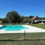 펜션 Spacious Family With Countryside Views *