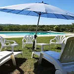 펜션 Spacious Family With Countryside Views *