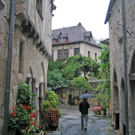 Spacious Family Home With Countryside Views Tatil Evi Salviac