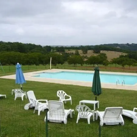 Spacious Family Home With Countryside Views *