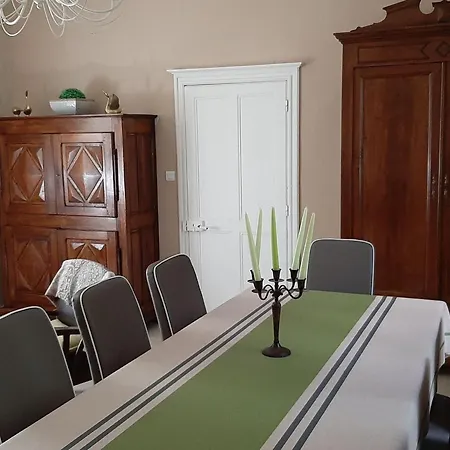 Spacious Family Home With Countryside Views