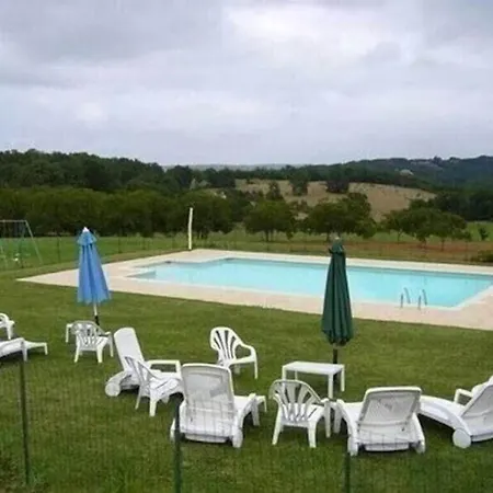 Spacious Family With Countryside Views Salviac