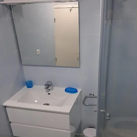 Spacious Family With Countryside Views *