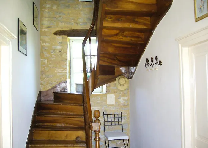 Hébergement de vacances Spacious Family With Countryside Views *